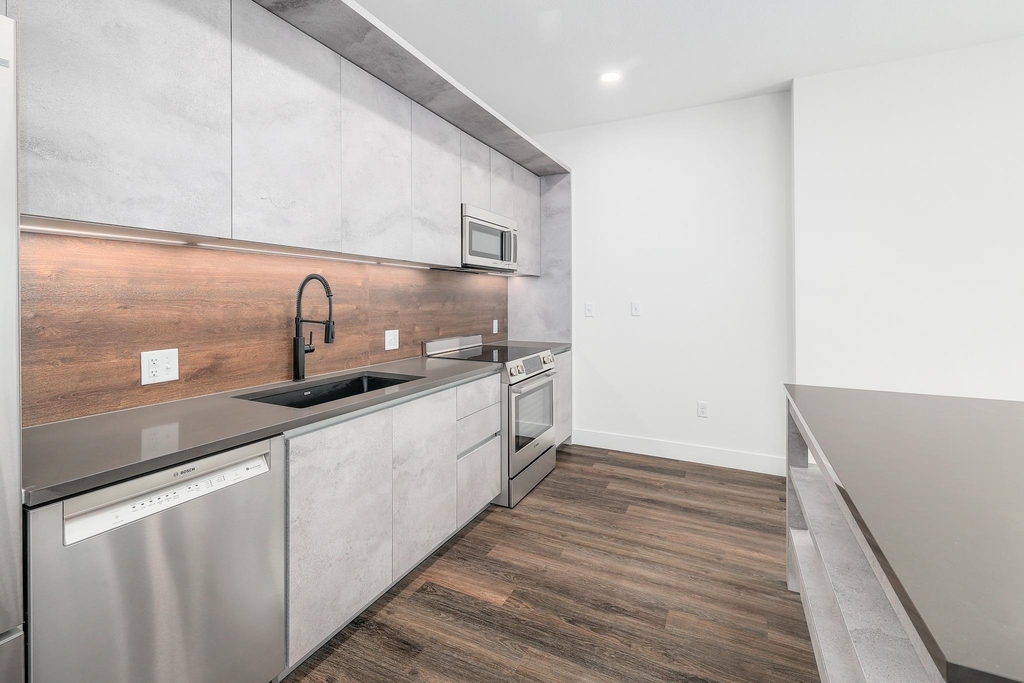 4315 S Congress Ave - Photo 9