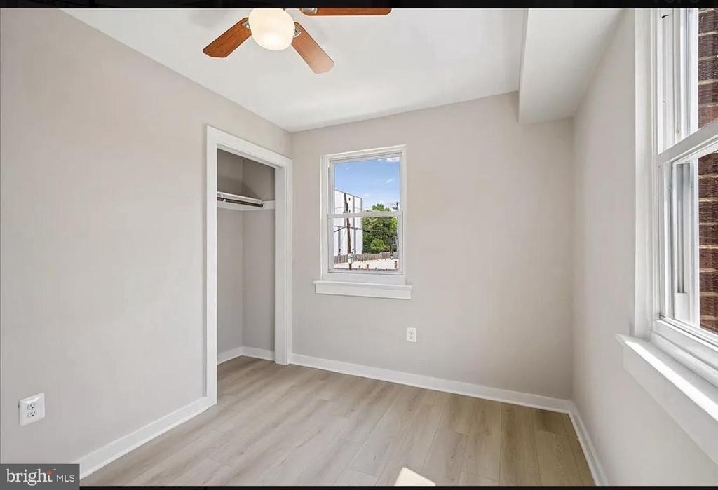 1410 Young Street Se - Photo 5