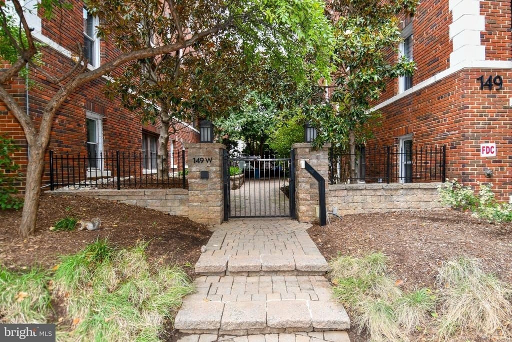 149 W Street Nw - Photo 0
