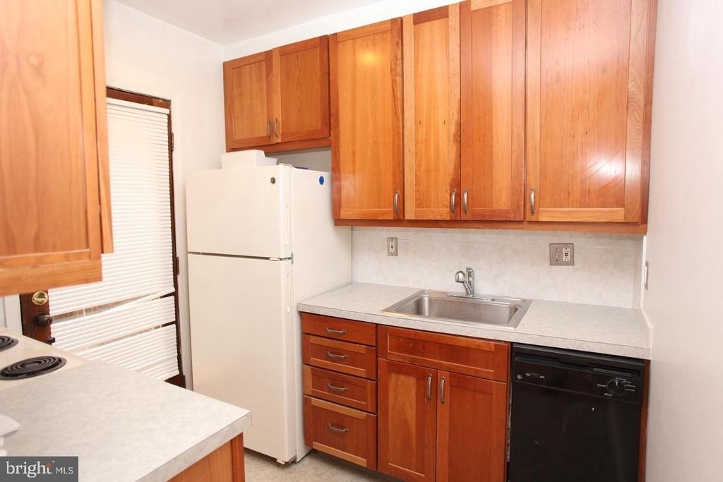 1022 Paper Mill Court Nw - Photo 2