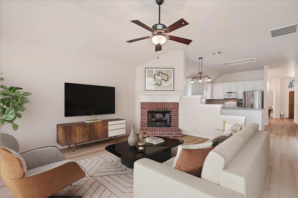 409 Carismatic Ln - Photo 4