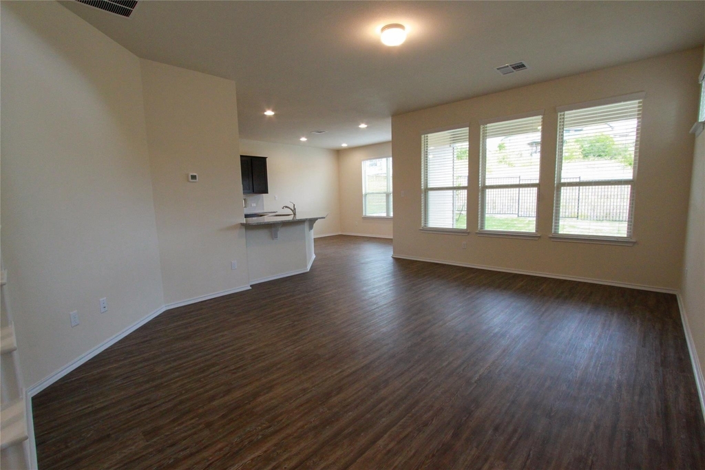 3651 Sandy Brook Dr - Photo 3