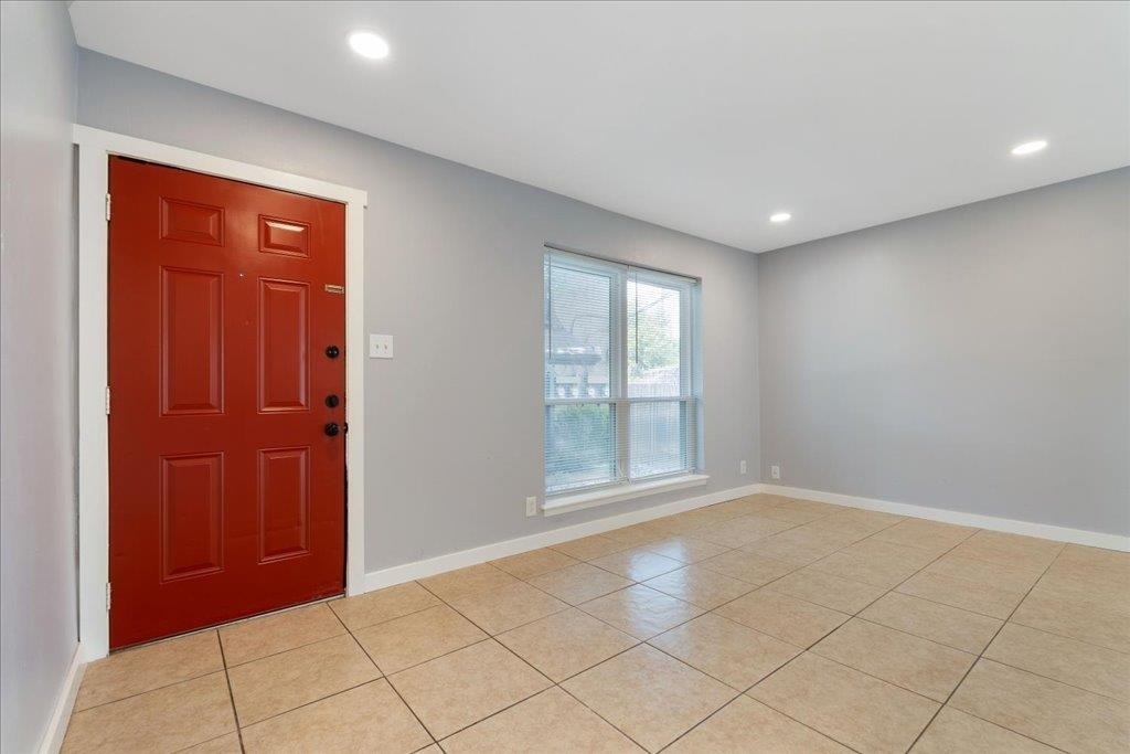 1703 Coronado Hills Dr - Photo 3