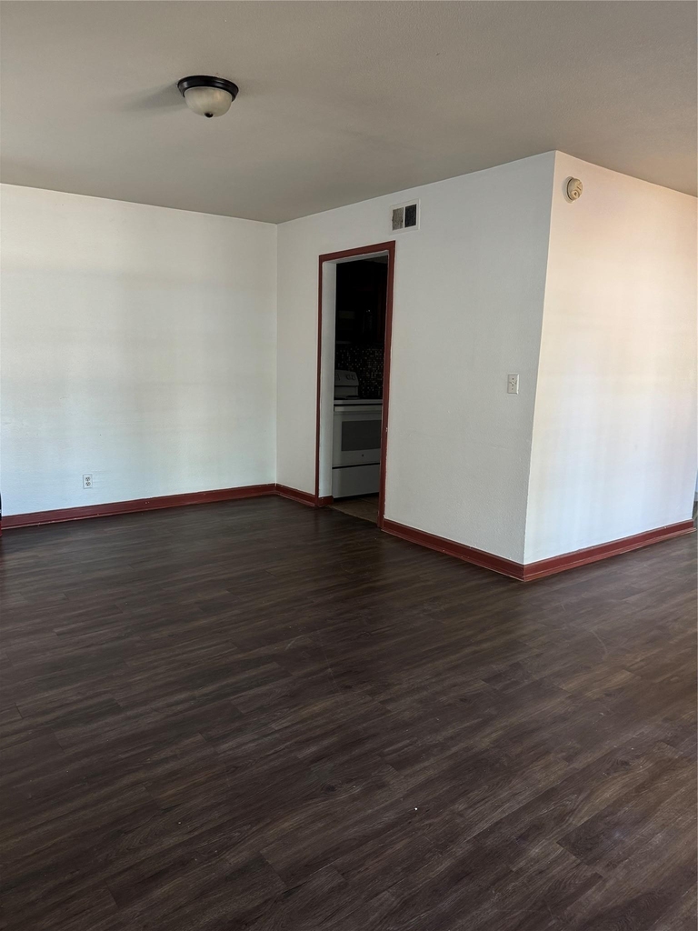 9049 Galewood Dr - Photo 3