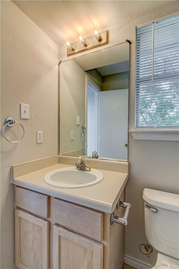 2211 Creekside Ln - Photo 21