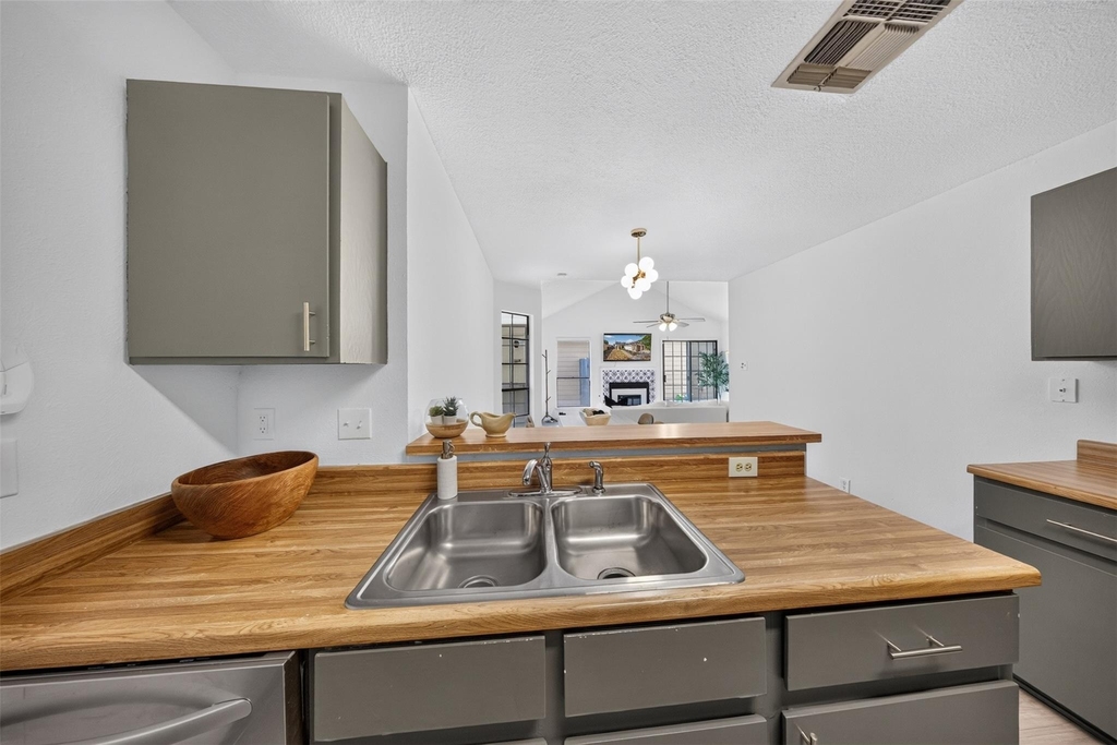 11716 Tallow Field Way - Photo 9