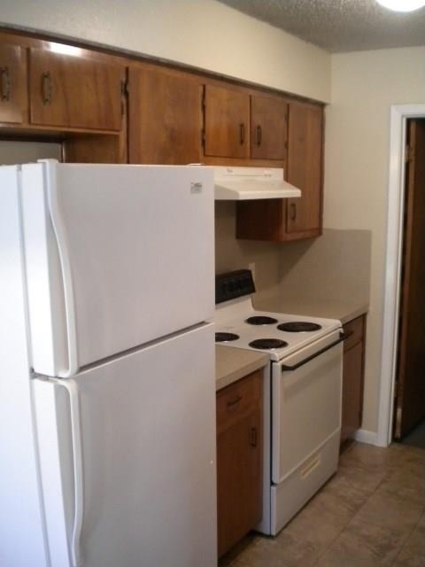 1305 Glenda Dr - Photo 5