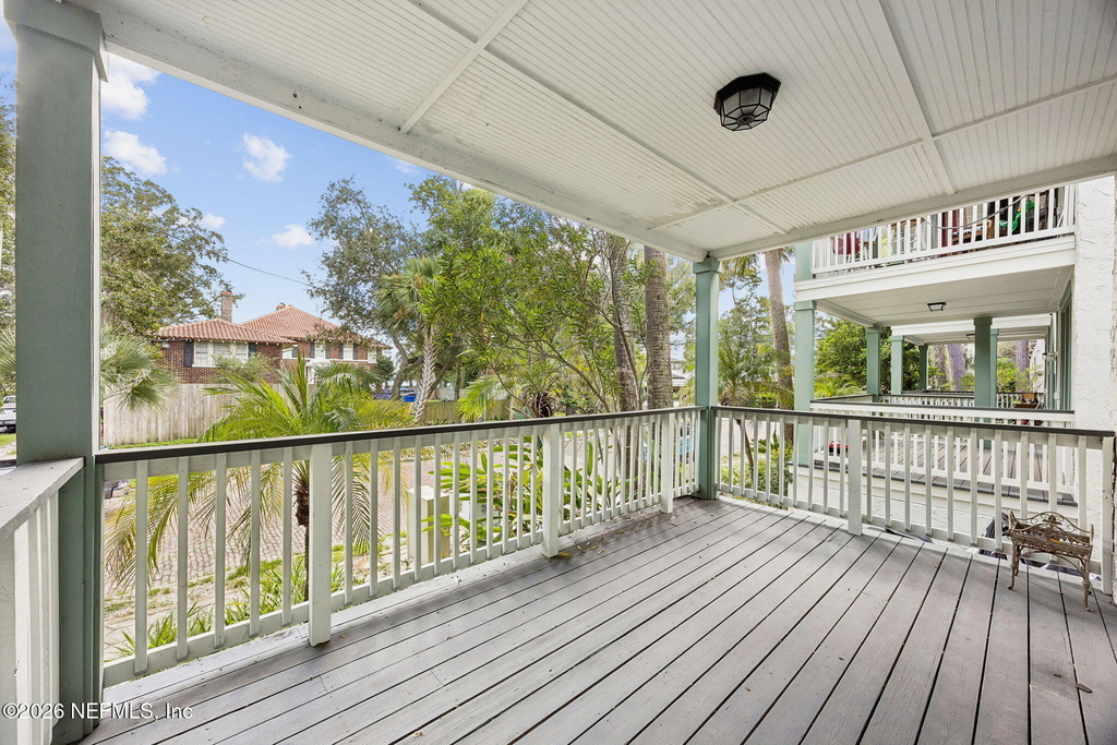 2743 Vernon Terrace - Photo 1