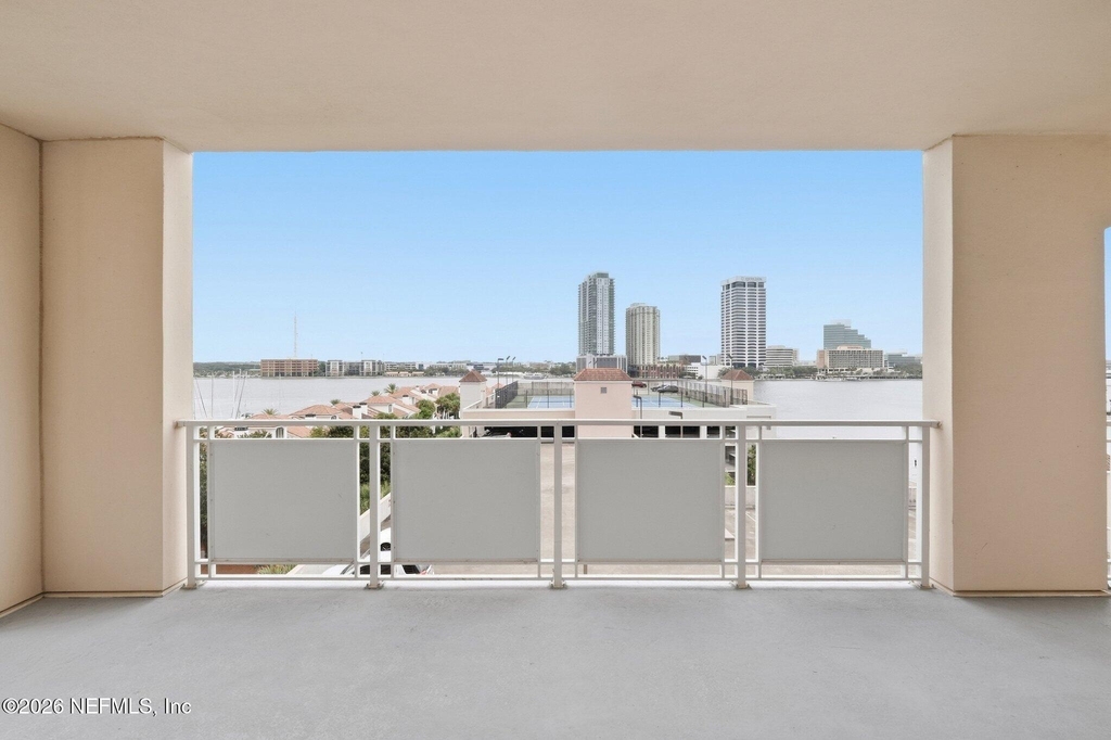 400 E Bay Street - Photo 22