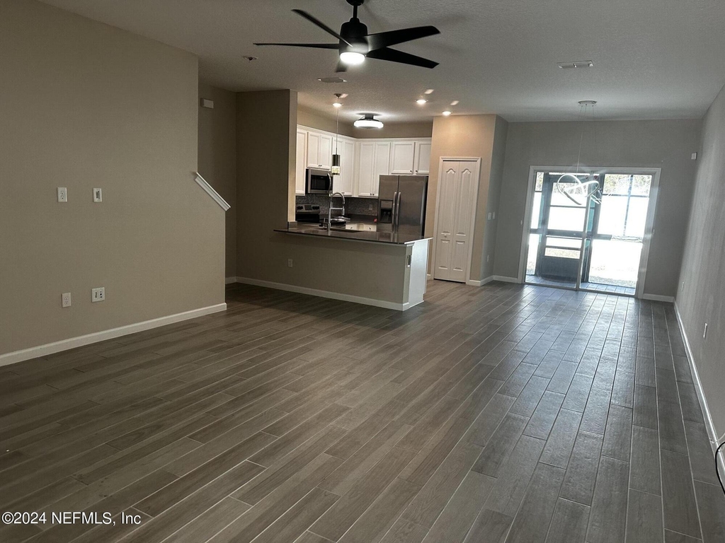 7371 Palm Hills Drive - Photo 6