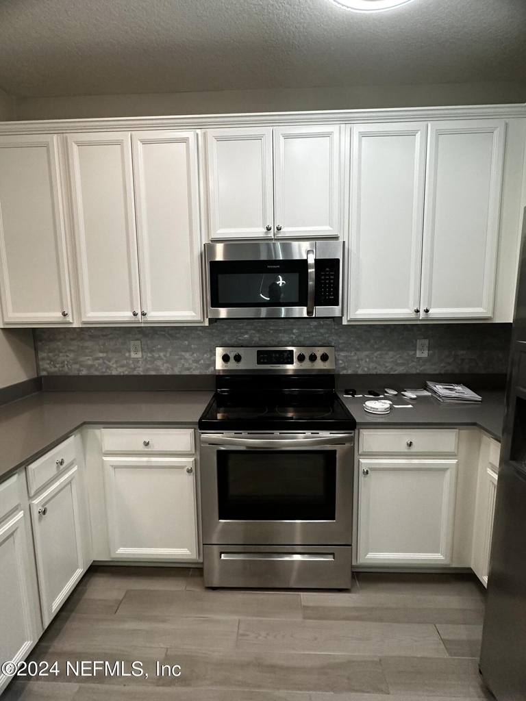 7371 Palm Hills Drive - Photo 18