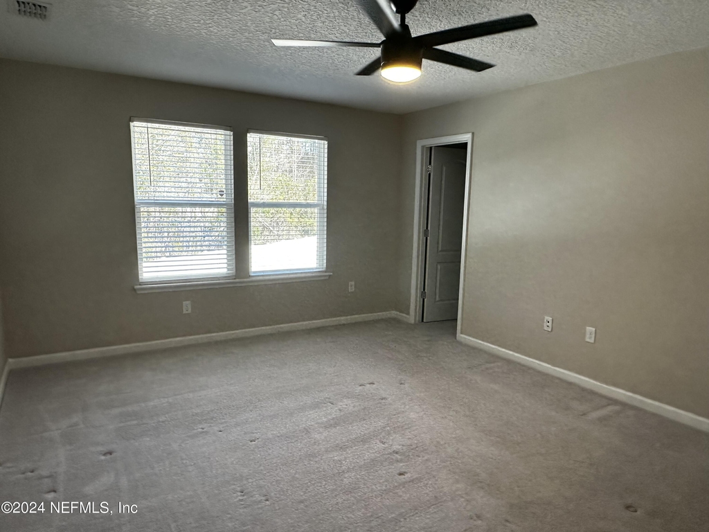 7371 Palm Hills Drive - Photo 30