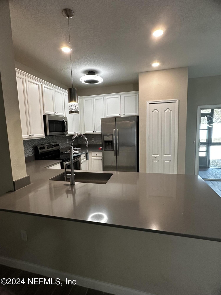 7371 Palm Hills Drive - Photo 17