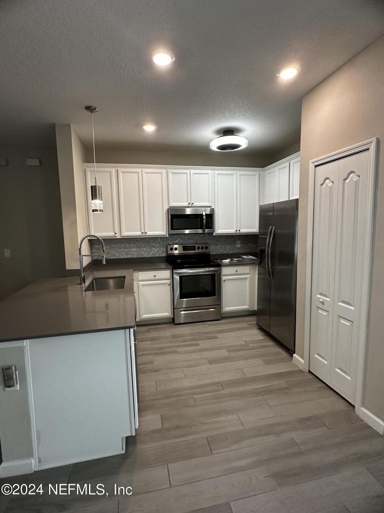 7371 Palm Hills Drive - Photo 15