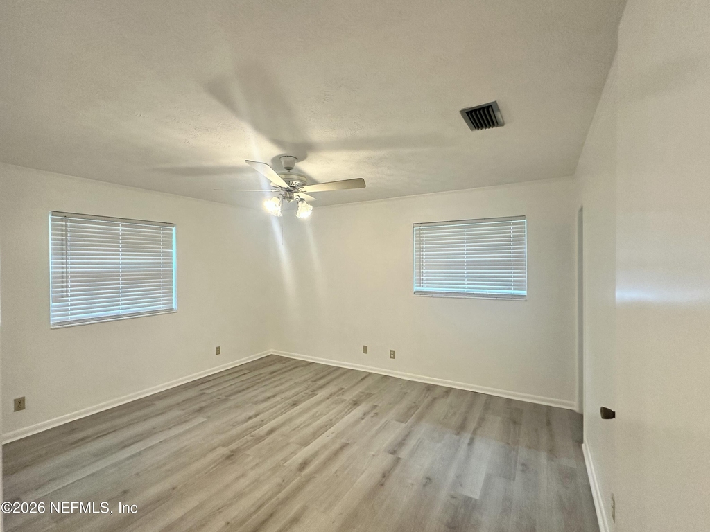 1148 Montego Road E - Photo 9