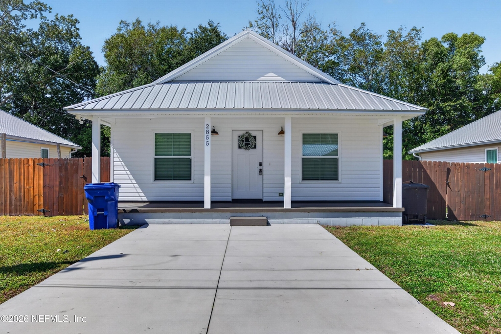 2855 N Eighth Street - Photo 1