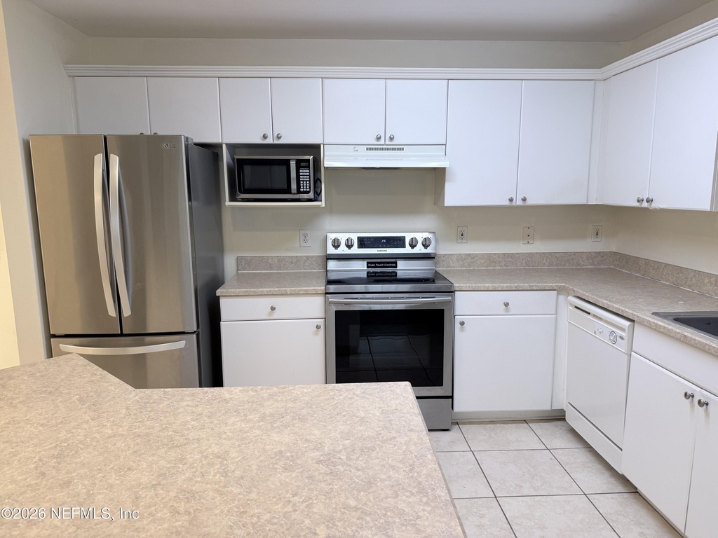 3591 Kernan Boulevard S - Photo 22