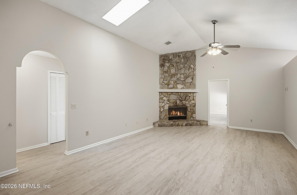 678 5th Avenue N - Photo 10