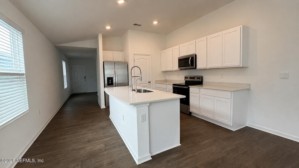 4285 Hemlock Street - Photo 3
