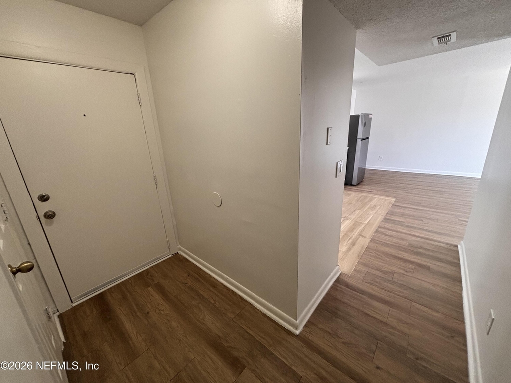 402 S 8th Avenue - Photo 12