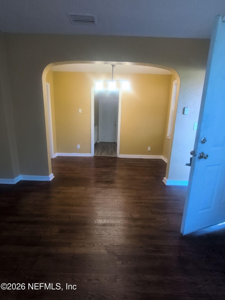 845 Bunker Hill Boulevard - Photo 2