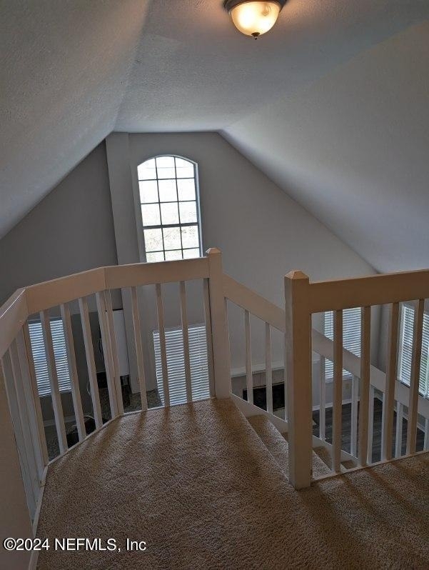 13703 Richmond Park Drive N - Photo 17