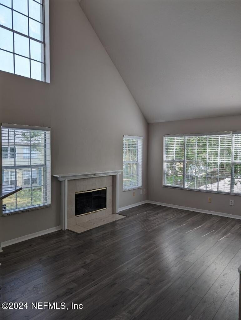 13703 Richmond Park Drive N - Photo 5