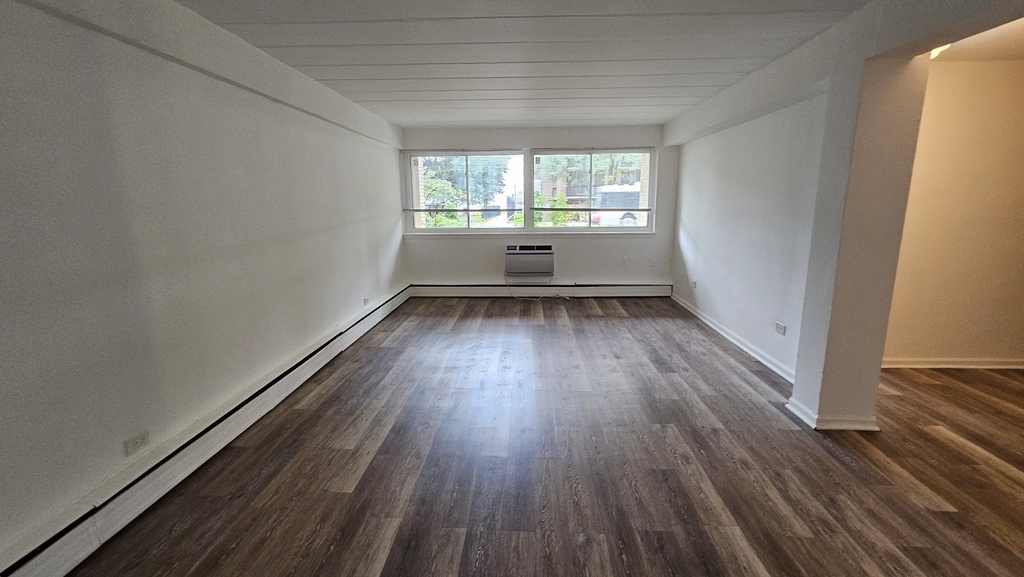 5906 N Sheridan Road - Photo 2