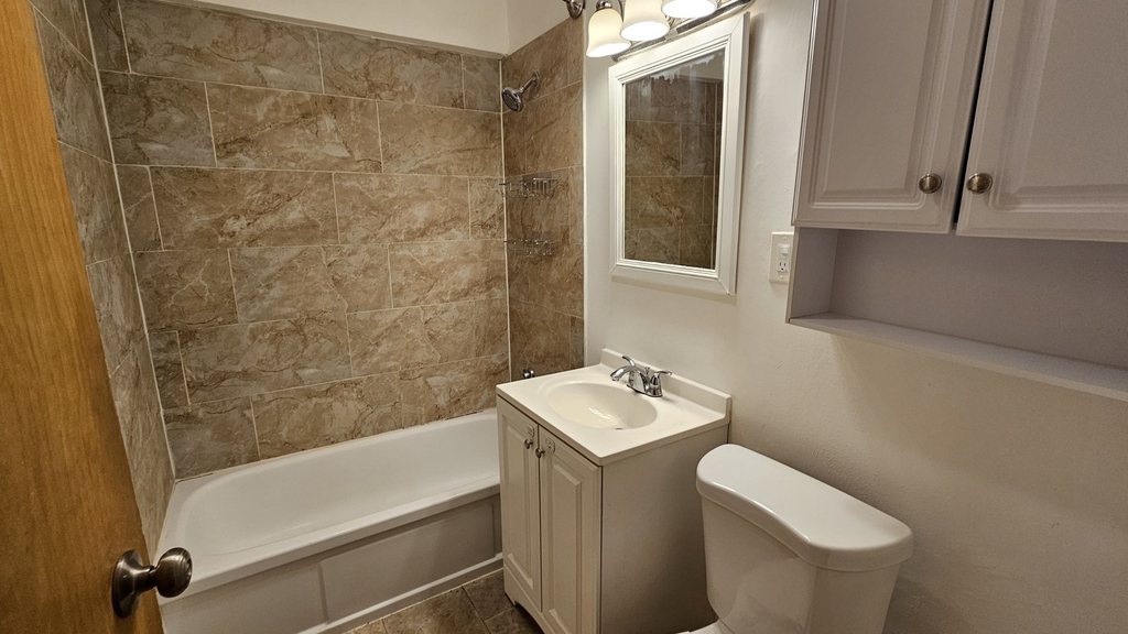 5906 N Sheridan Road - Photo 8