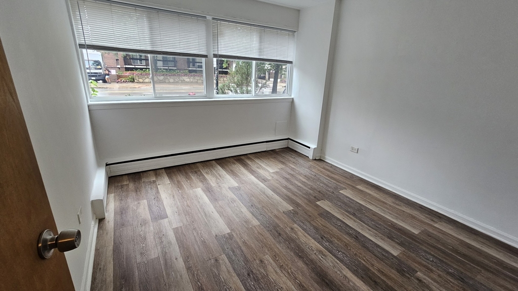 5906 N Sheridan Road - Photo 9