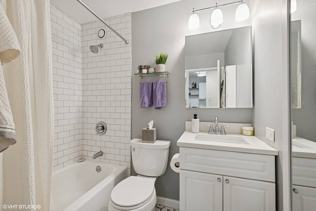 211 E Ohio Street - Photo 11
