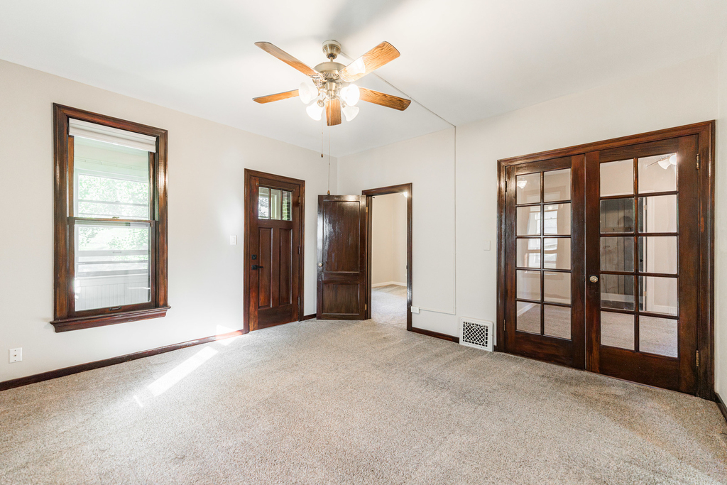 113 Elm Street - Photo 7
