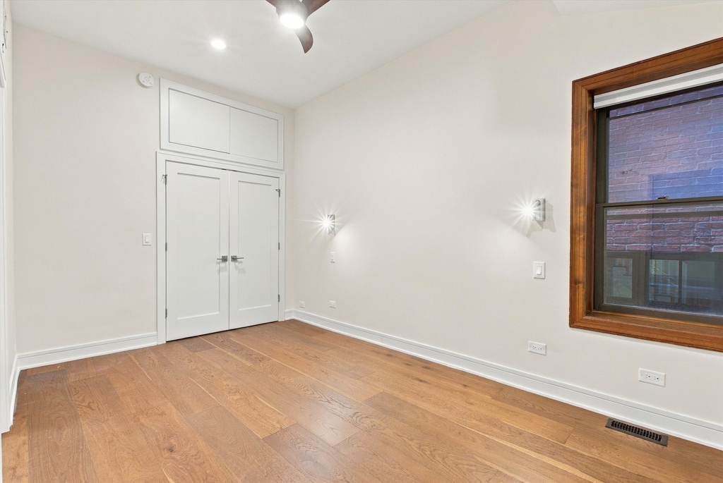 2020 N Fremont Street N - Photo 4