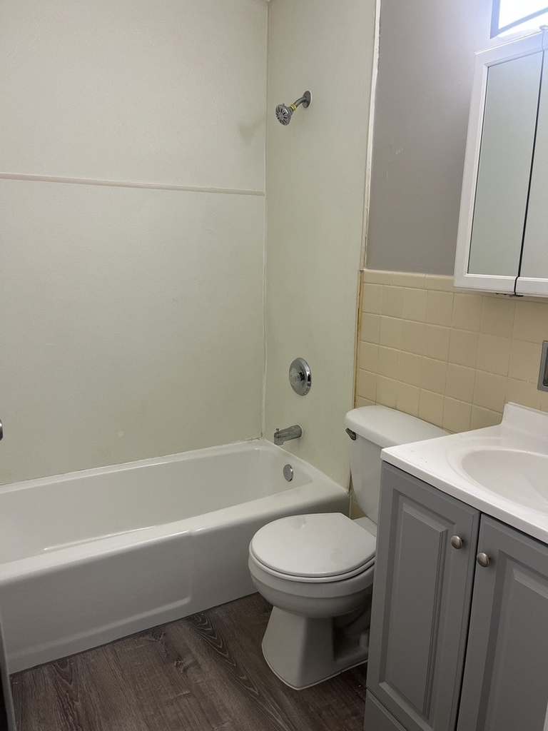 9409 S 79th Court - Photo 6