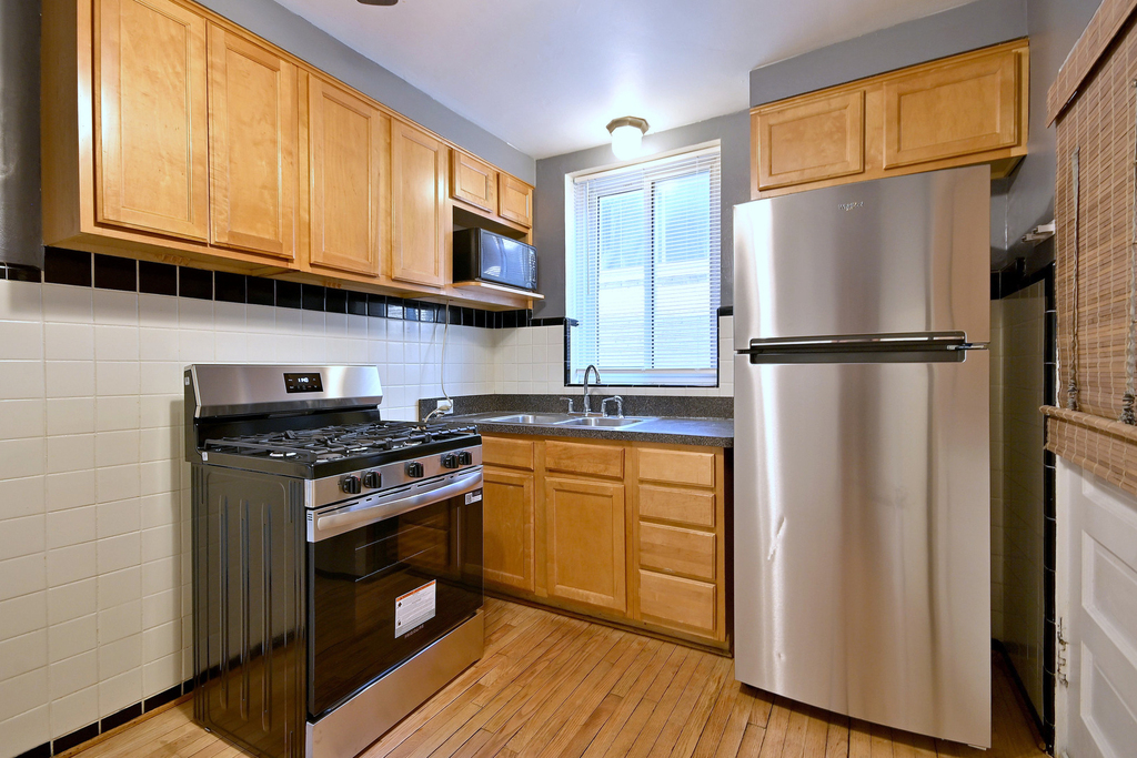 1112 N Harlem Avenue - Photo 8