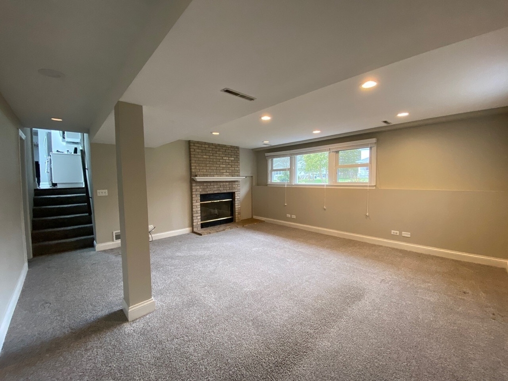 340 Sycamore Drive - Photo 16