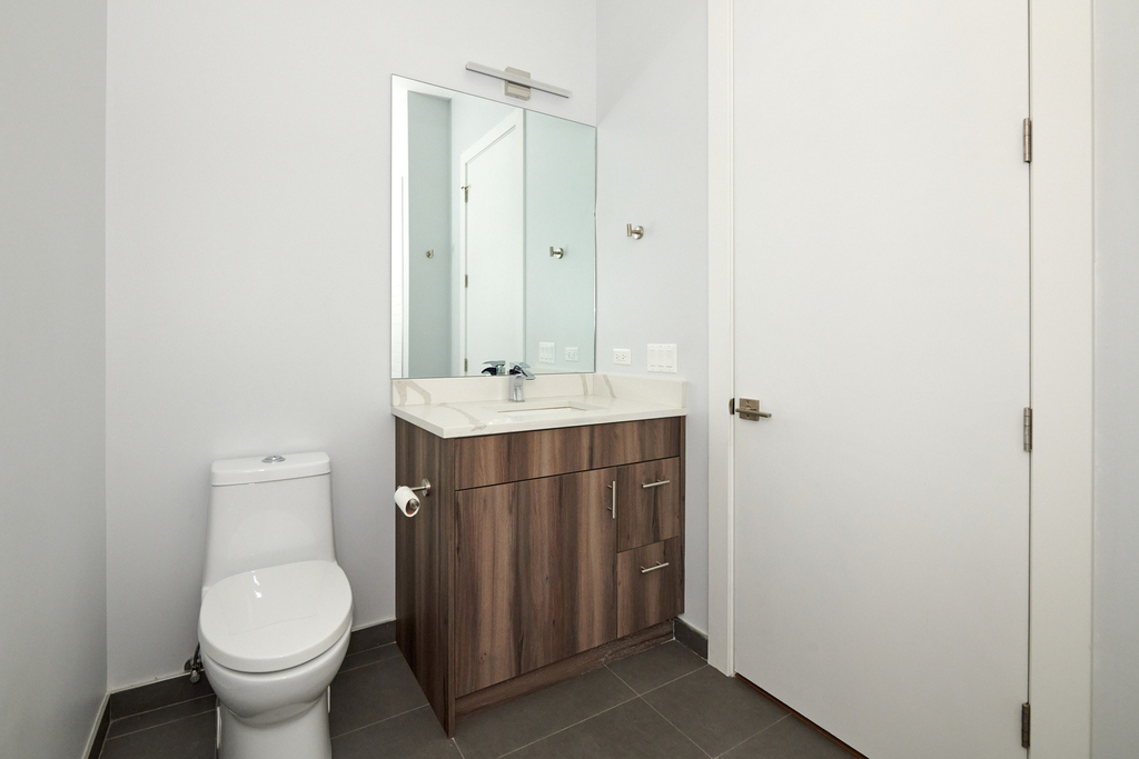 2139 W Madison Street - Photo 7