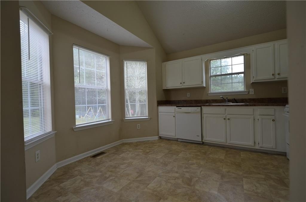 240 Bridge Landing - Photo 7