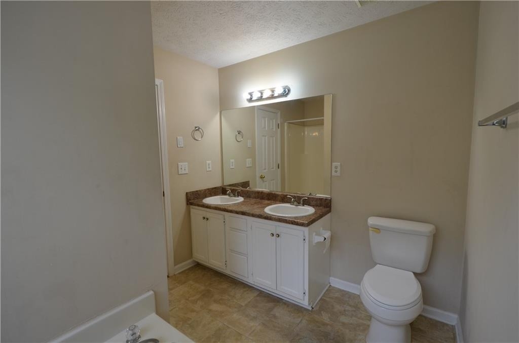 240 Bridge Landing - Photo 17