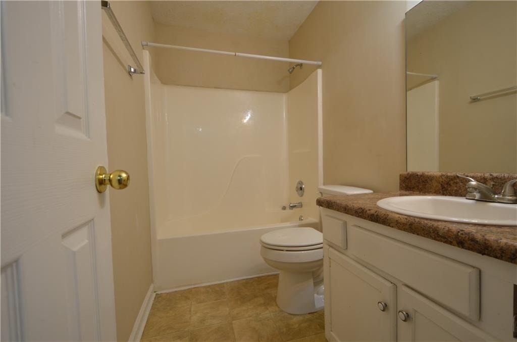 240 Bridge Landing - Photo 11