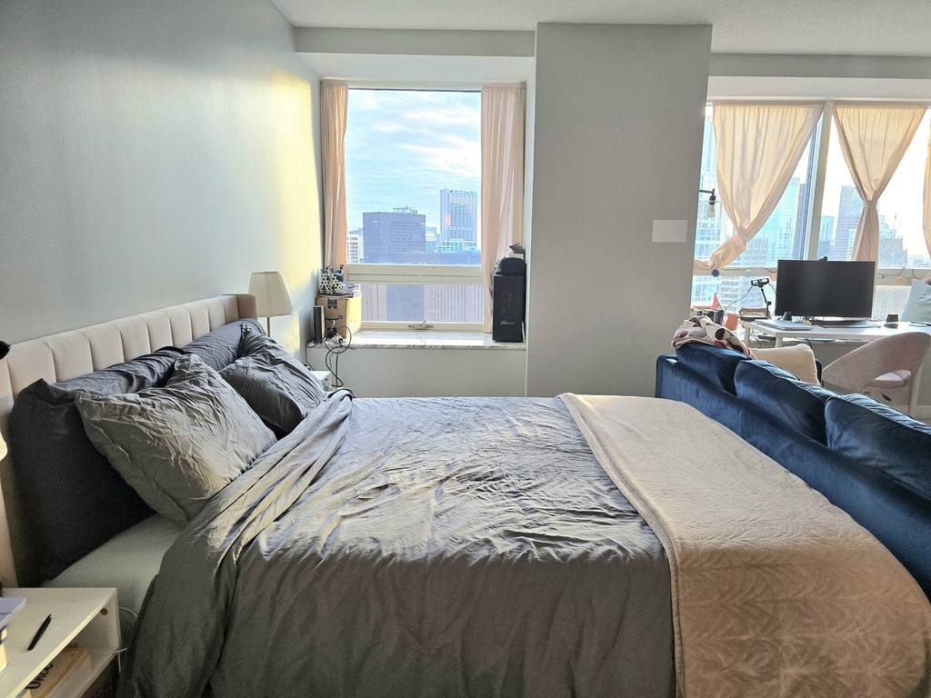 512 N Mcclurg Court - Photo 8