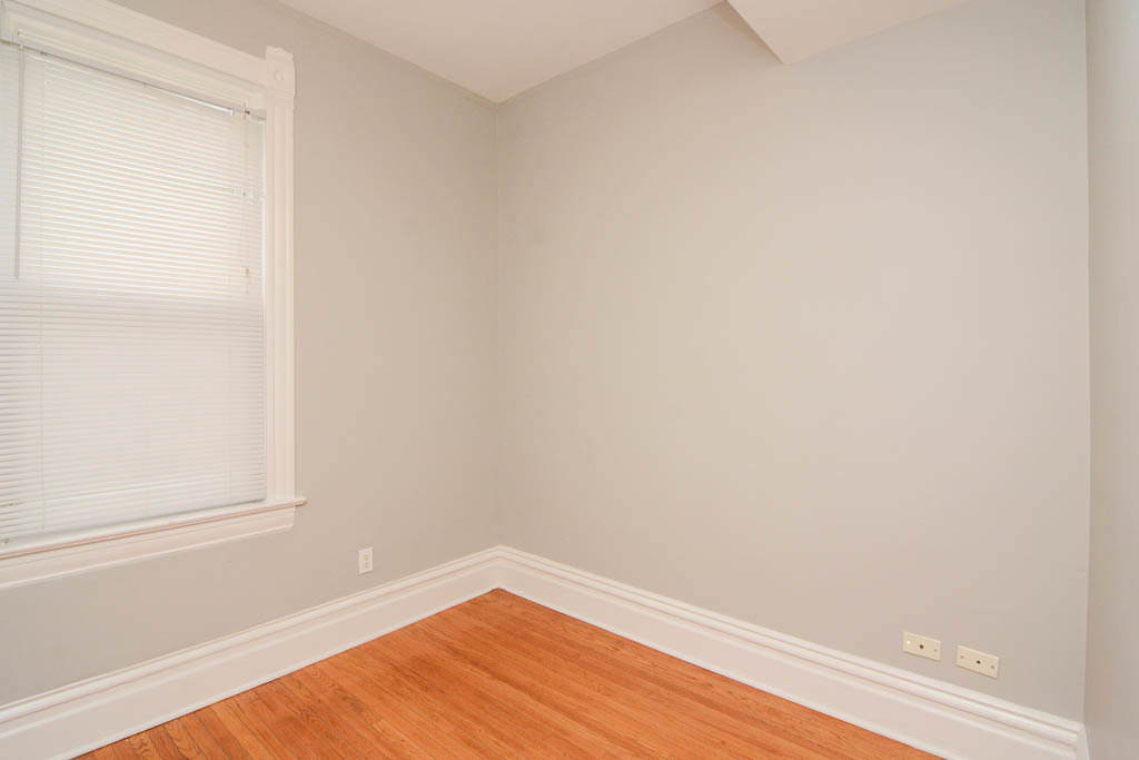 2101 W Montrose Avenue - Photo 13