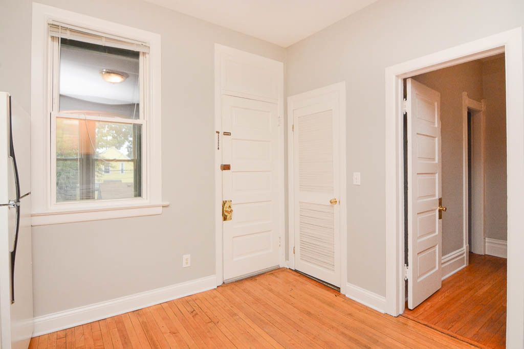 2101 W Montrose Avenue - Photo 5