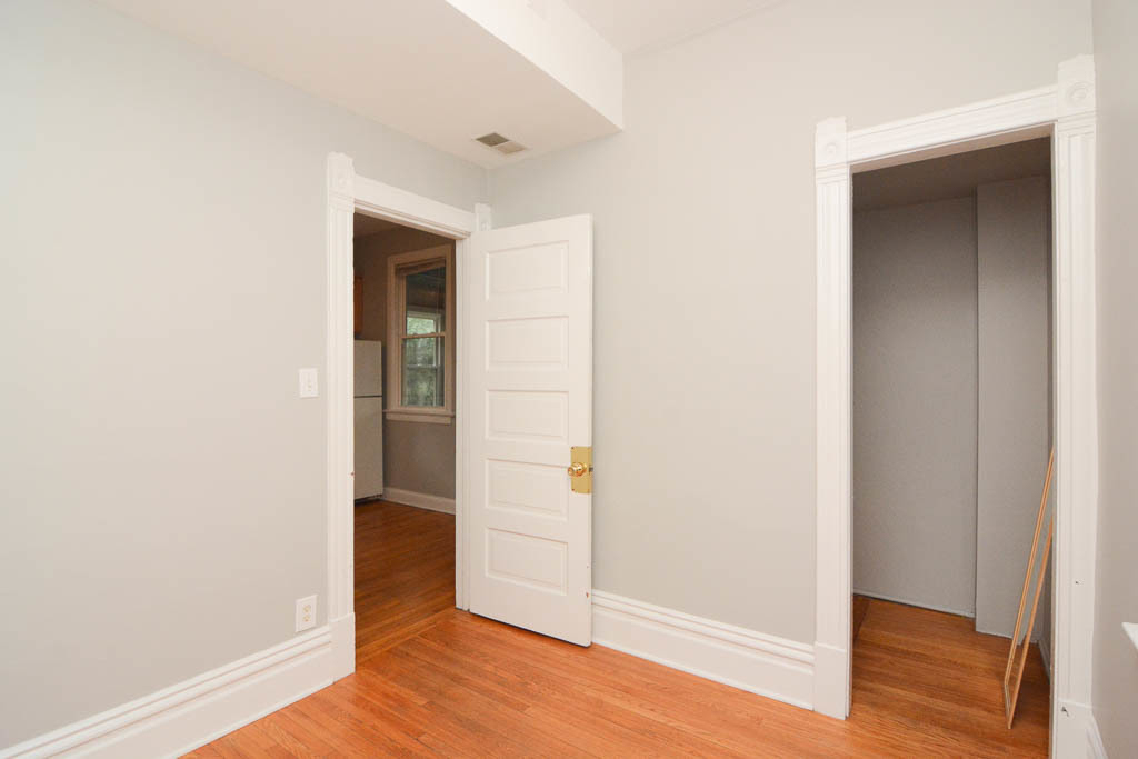 2101 W Montrose Avenue - Photo 14