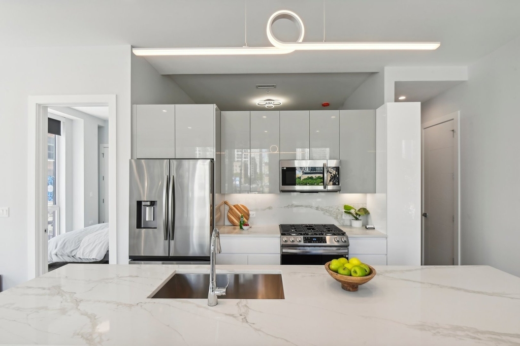 812 W Adams Street - Photo 11