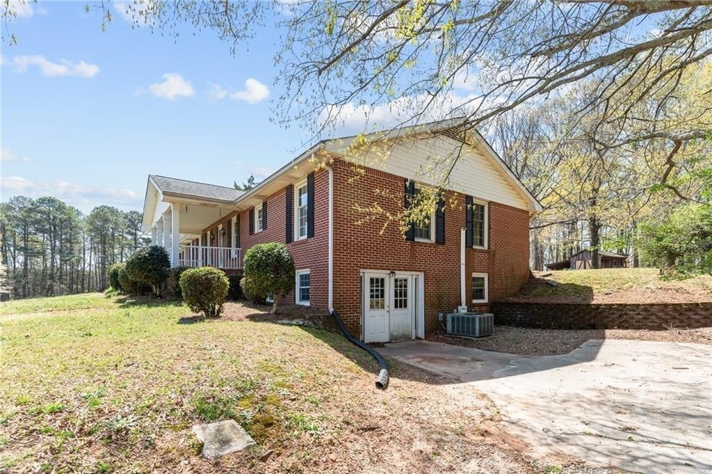 1560 Sever Road - Photo 60