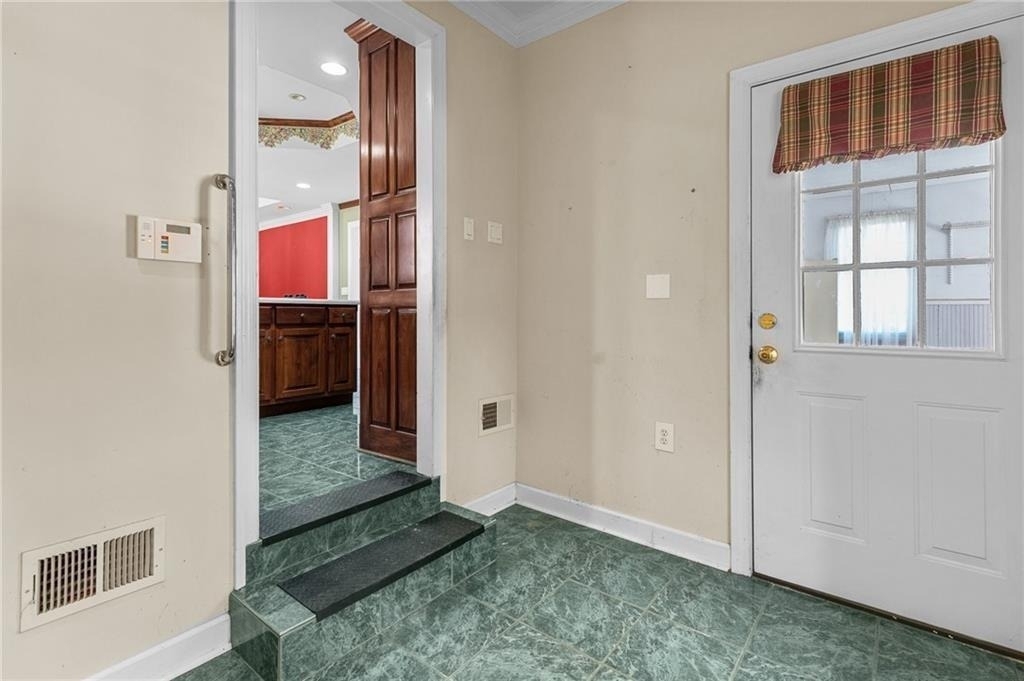 1560 Sever Road - Photo 36