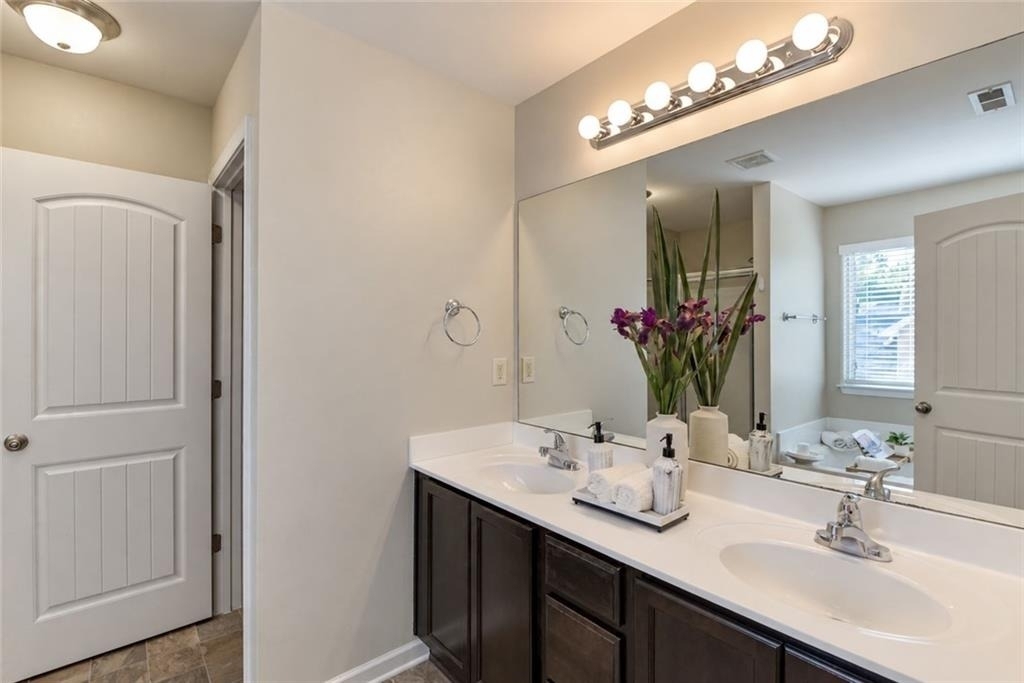 902 Whitfield Oak Road - Photo 10