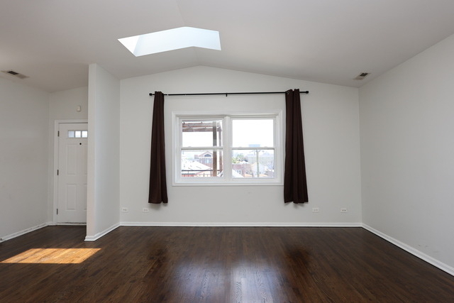 519 S Maplewood Avenue - Photo 2