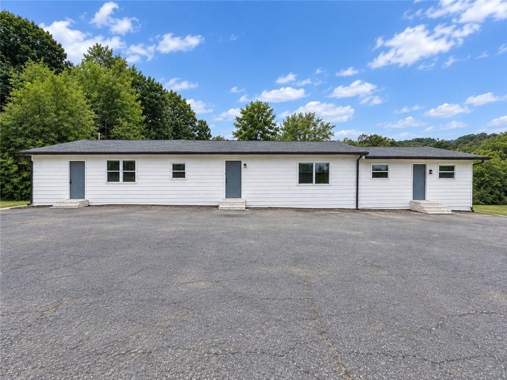 801 Peeples Valley Road Nw - Photo 0
